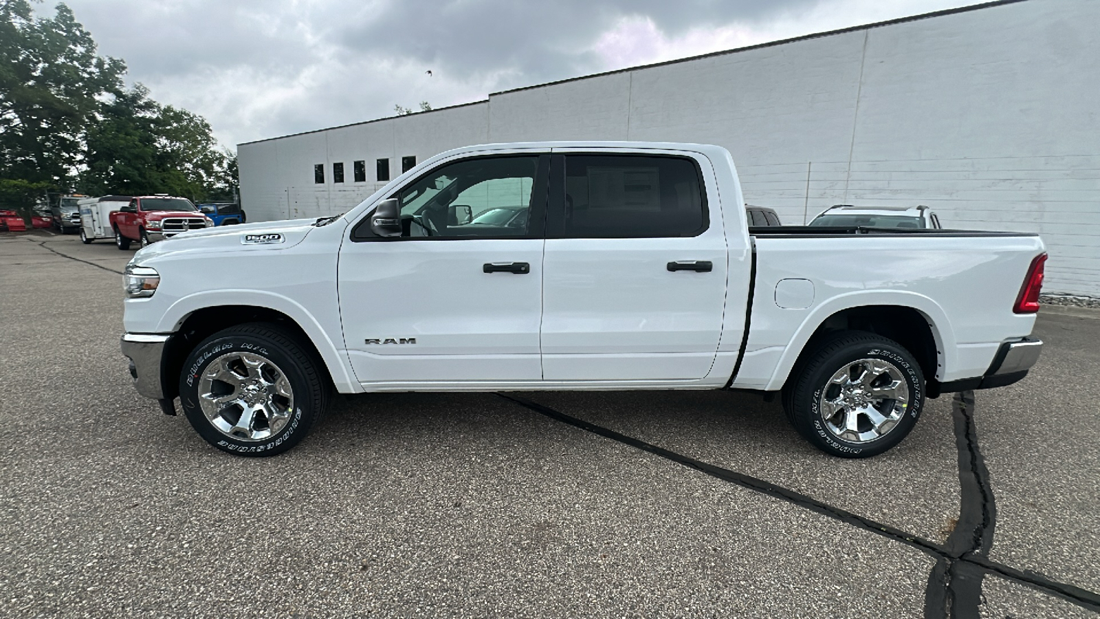 2025 Ram 1500 Big Horn/Lone Star 2