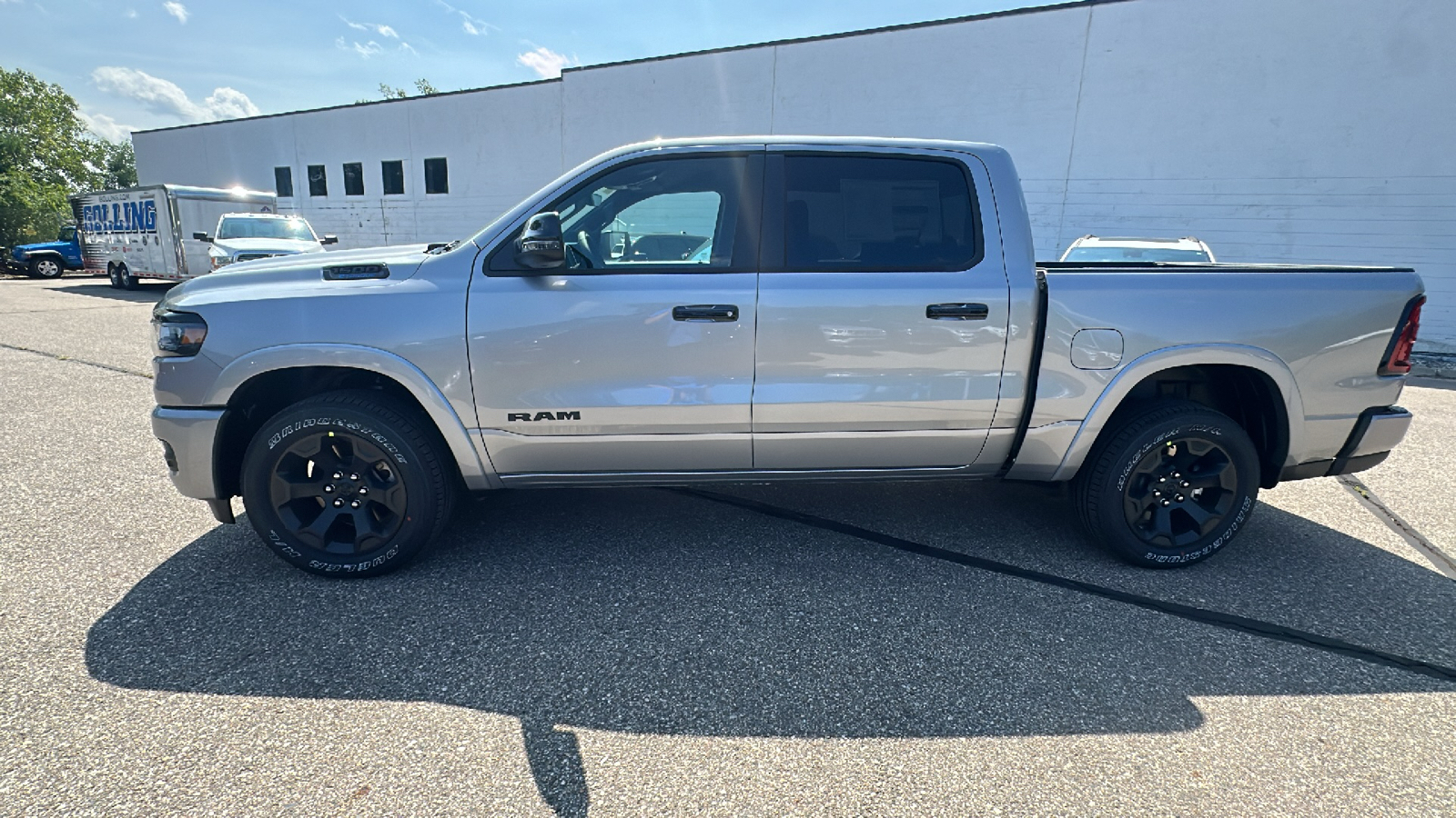 2025 Ram 1500 Big Horn/Lone Star 2