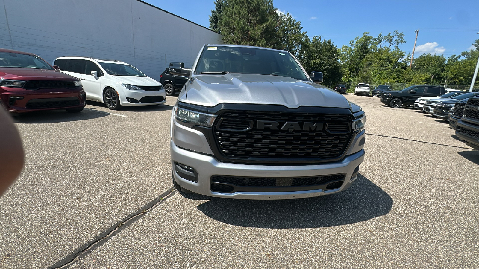 2025 Ram 1500 Big Horn/Lone Star 8