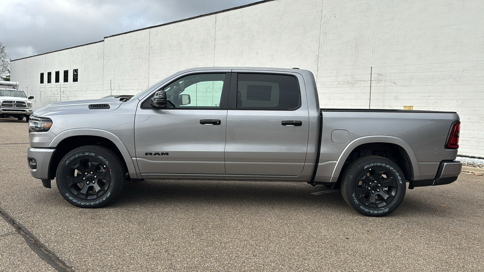 2025 Ram 1500 Big Horn/Lone Star 2