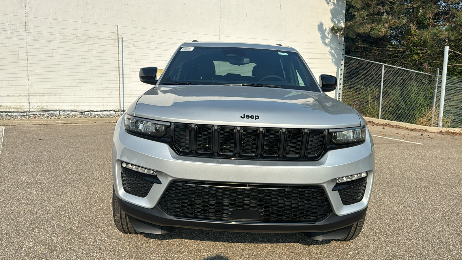 2025 Jeep Grand Cherokee Limited 8