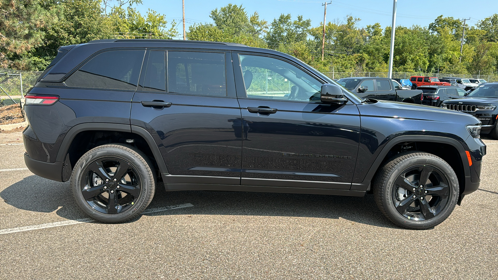 2025 Jeep Grand Cherokee Limited 6