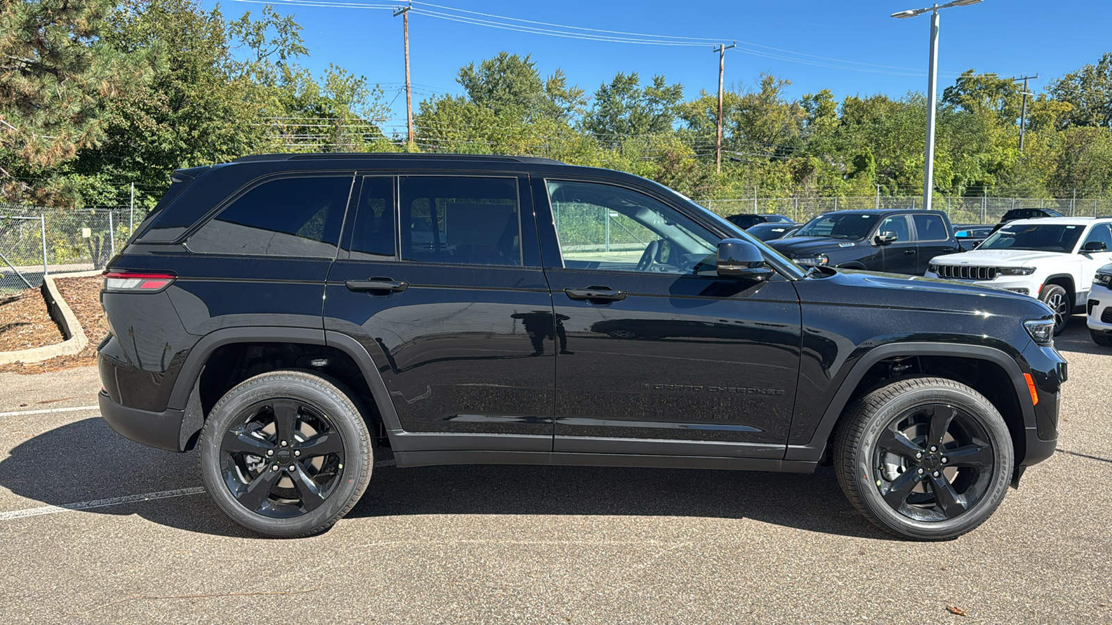 2025 Jeep Grand Cherokee Limited 6