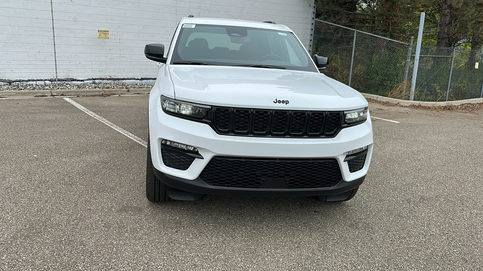 2025 Jeep Grand Cherokee Limited 8