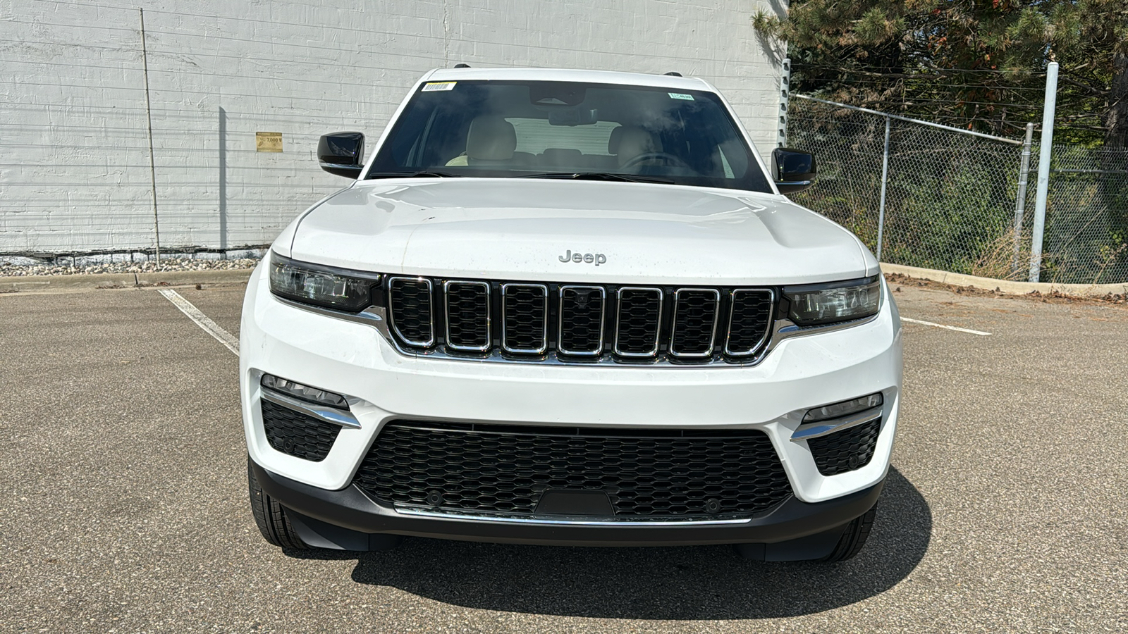 2025 Jeep Grand Cherokee Limited 8