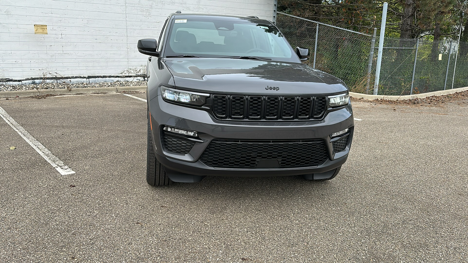 2025 Jeep Grand Cherokee Limited 8