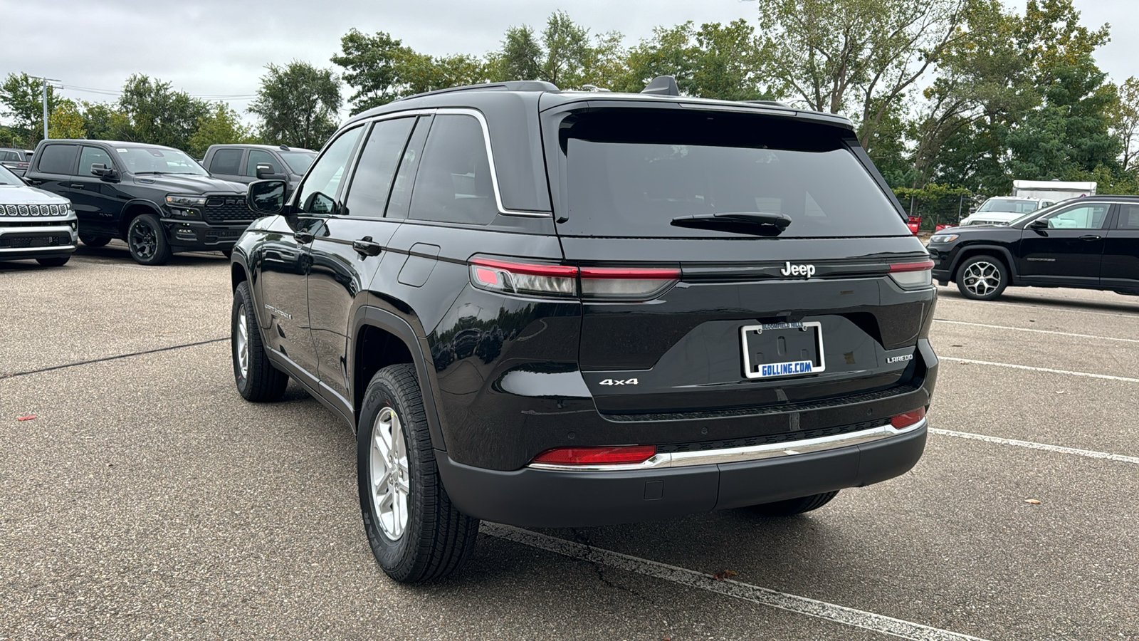 2025 Jeep Grand Cherokee Laredo 3