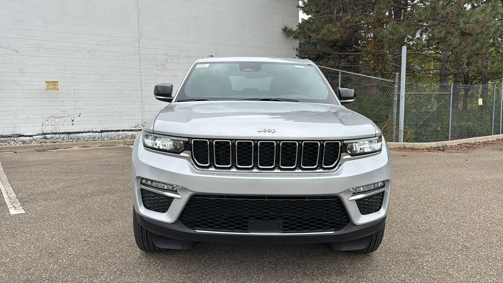 2025 Jeep Grand Cherokee Limited 8