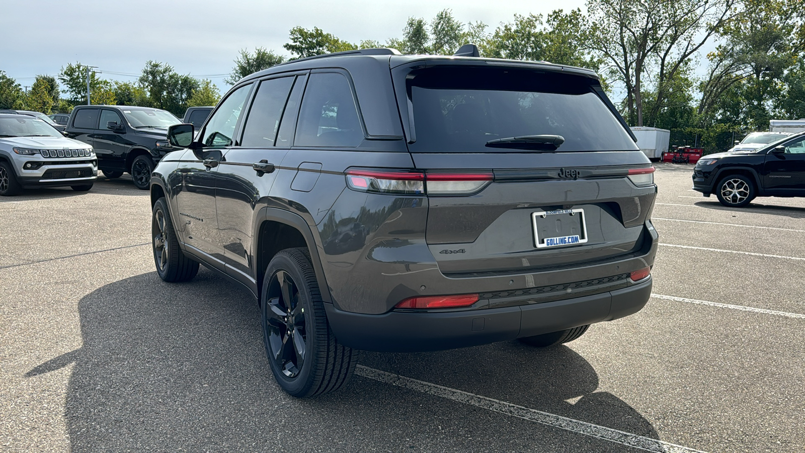 2025 Jeep Grand Cherokee Altitude 3