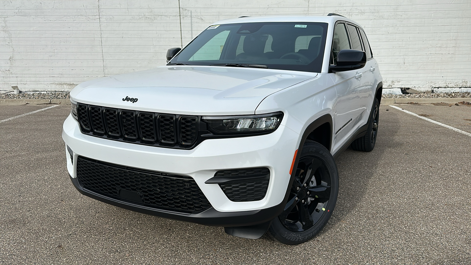 2025 Jeep Grand Cherokee Altitude 1