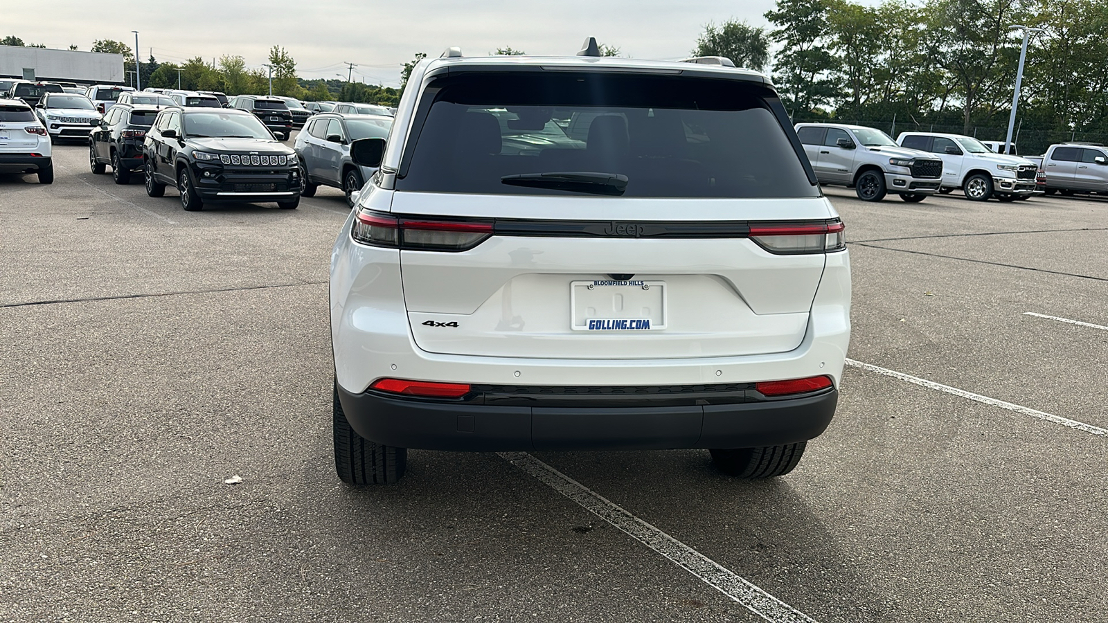 2025 Jeep Grand Cherokee Altitude 4