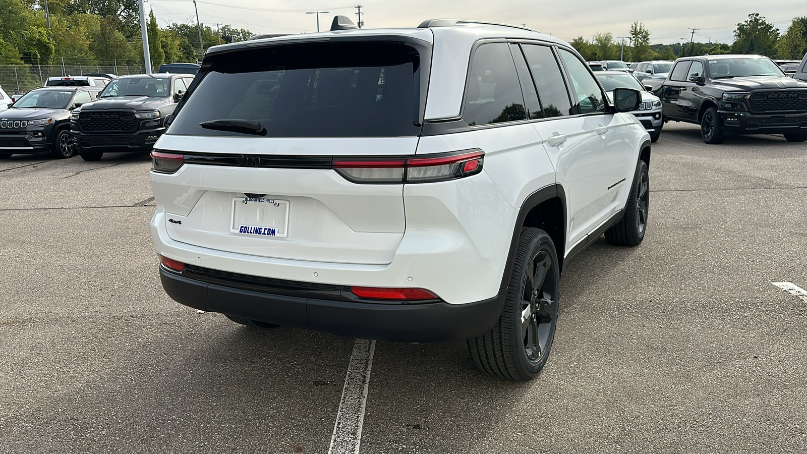 2025 Jeep Grand Cherokee Altitude 5