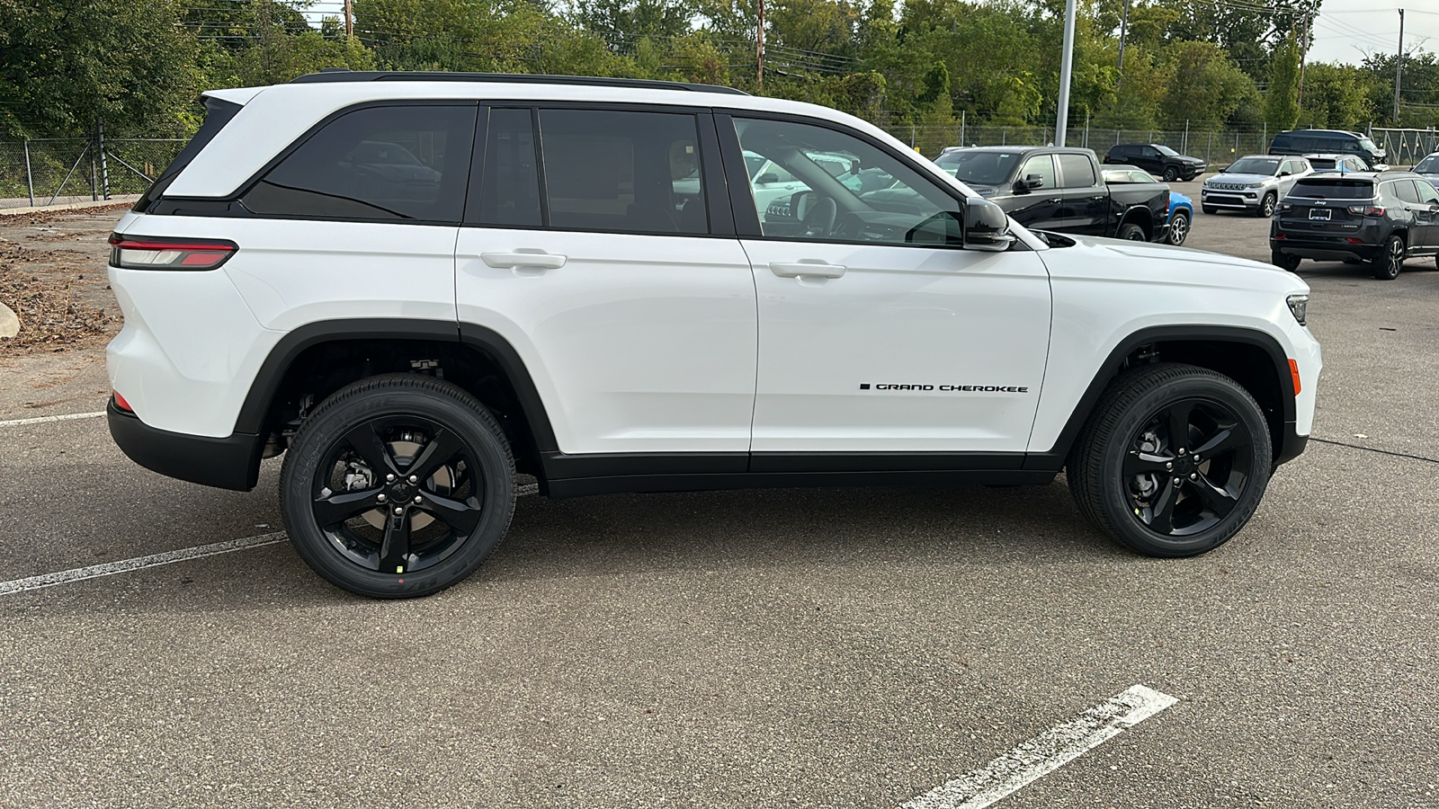 2025 Jeep Grand Cherokee Altitude 6