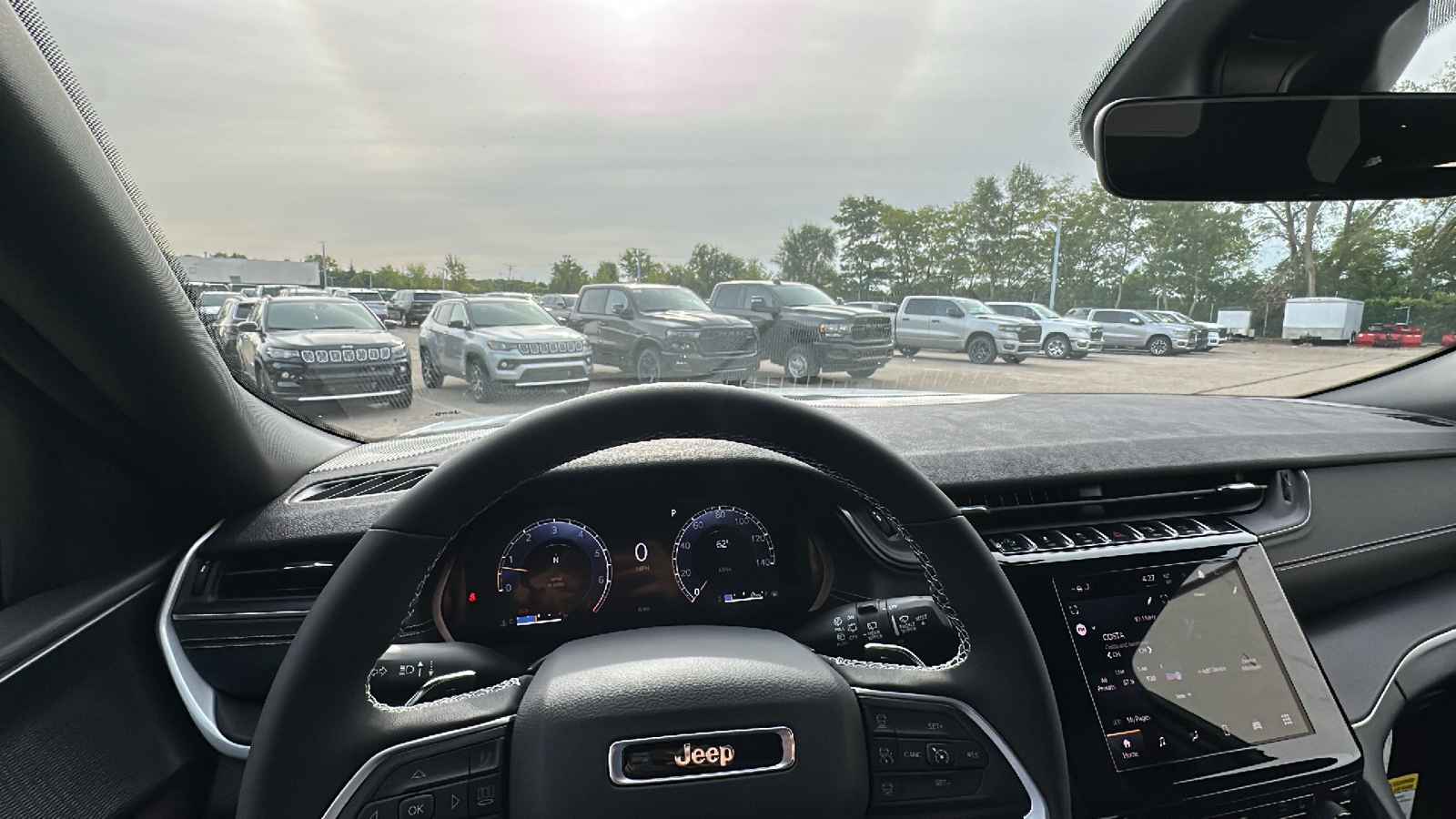 2025 Jeep Grand Cherokee Altitude 15