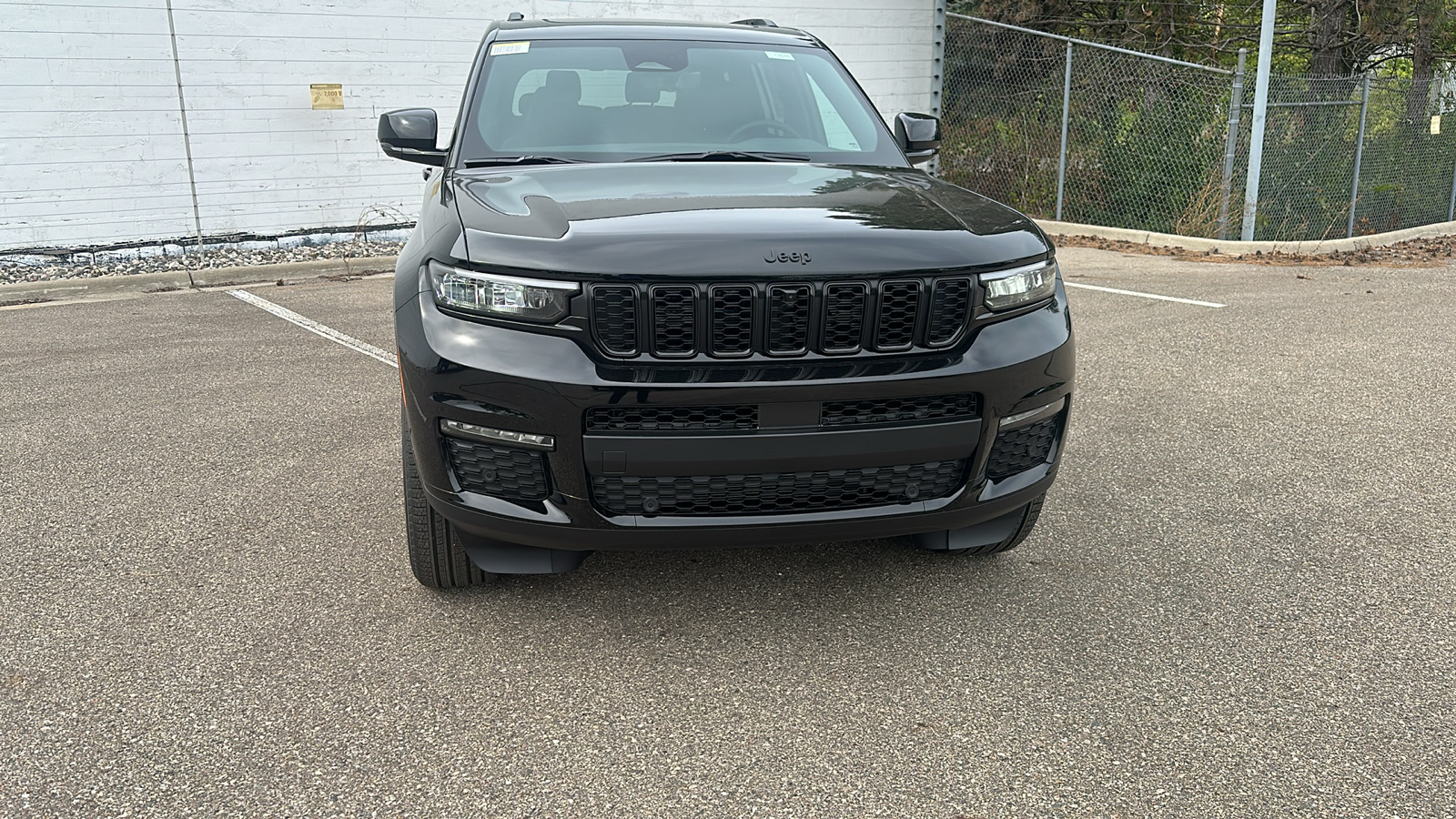 2025 Jeep Grand Cherokee L Limited 8