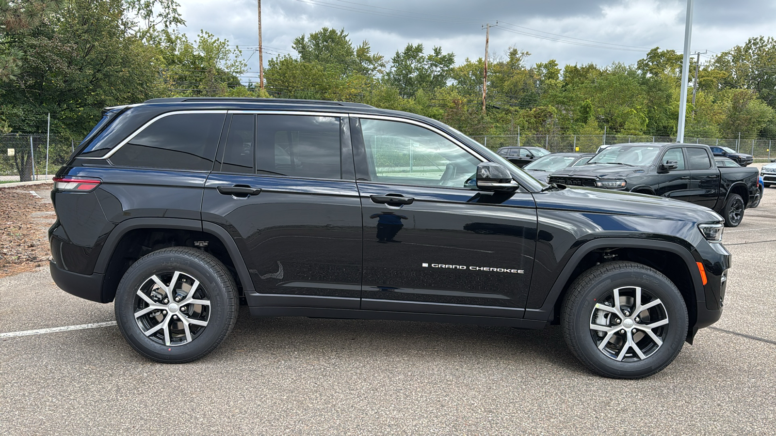 2025 Jeep Grand Cherokee Limited 6