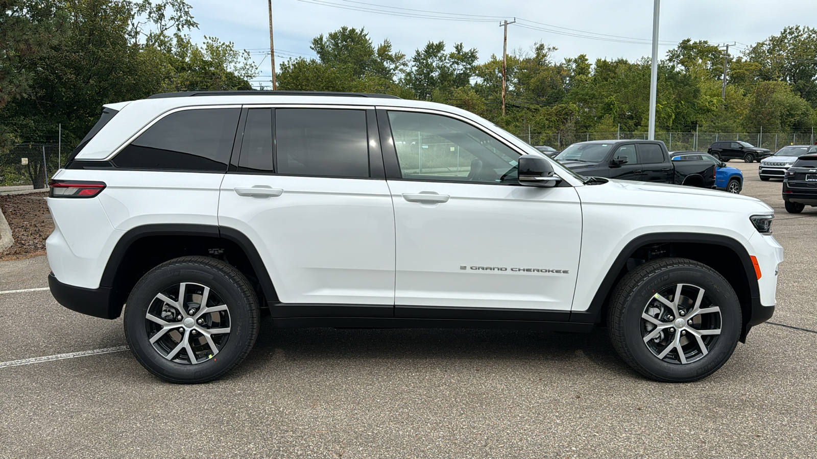 2025 Jeep Grand Cherokee Limited 6