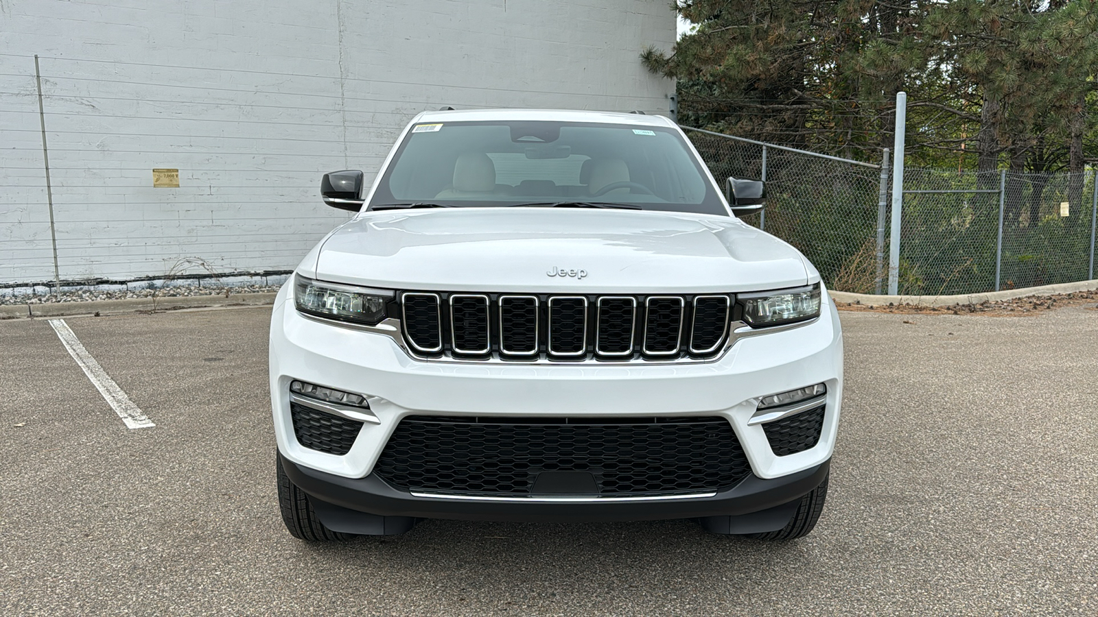 2025 Jeep Grand Cherokee Limited 8