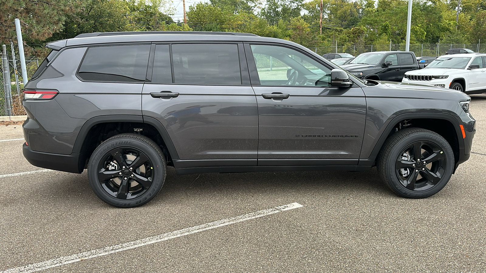 2025 Jeep Grand Cherokee L Altitude 6