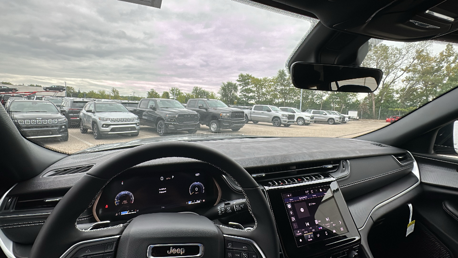 2025 Jeep Grand Cherokee L Altitude 15