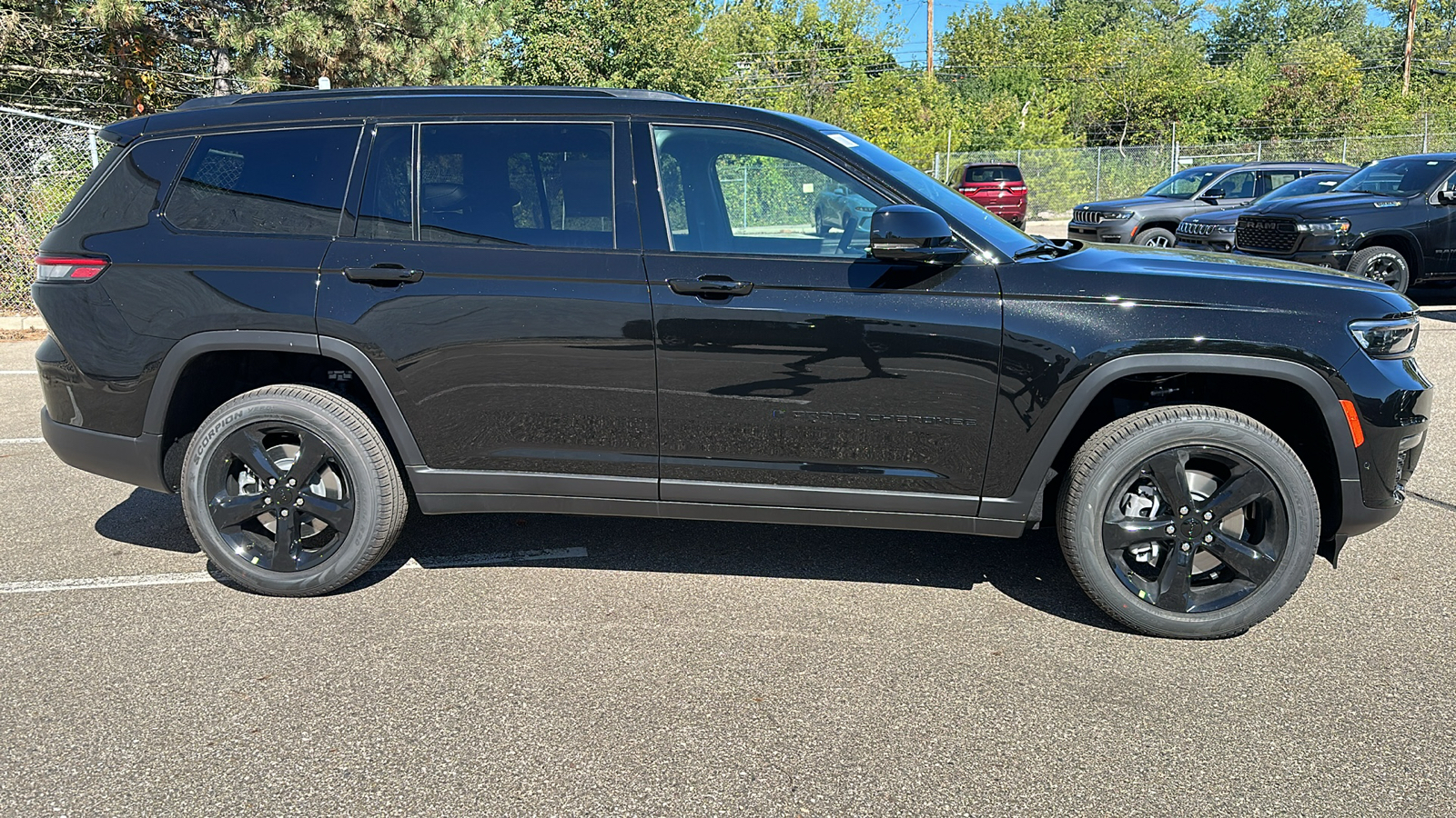 2025 Jeep Grand Cherokee L Limited 6