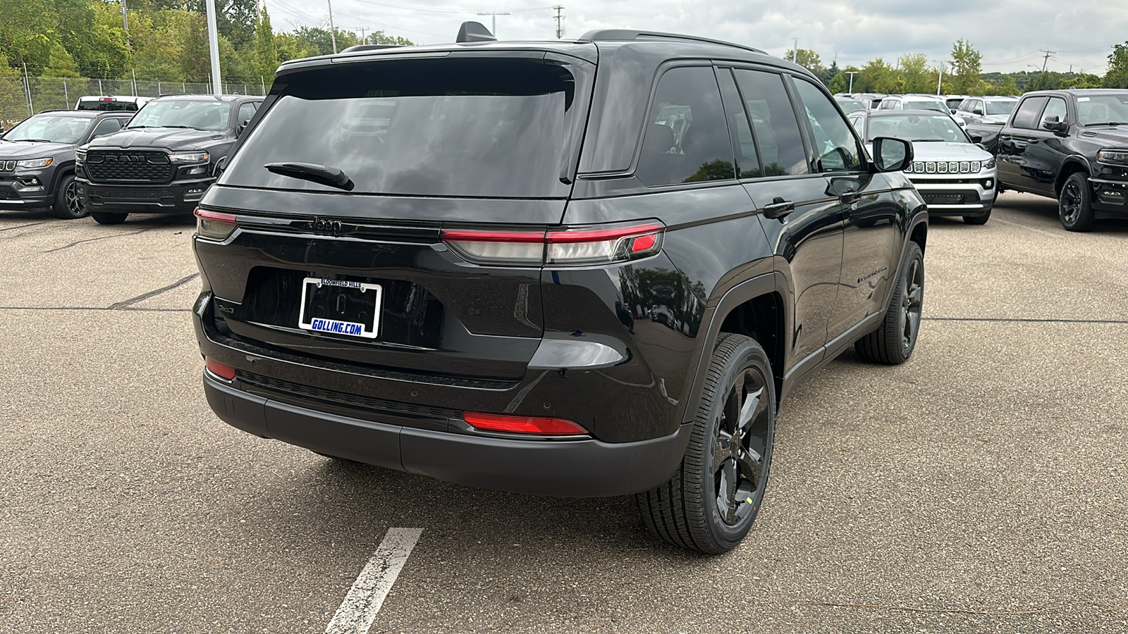 2025 Jeep Grand Cherokee Altitude X 5