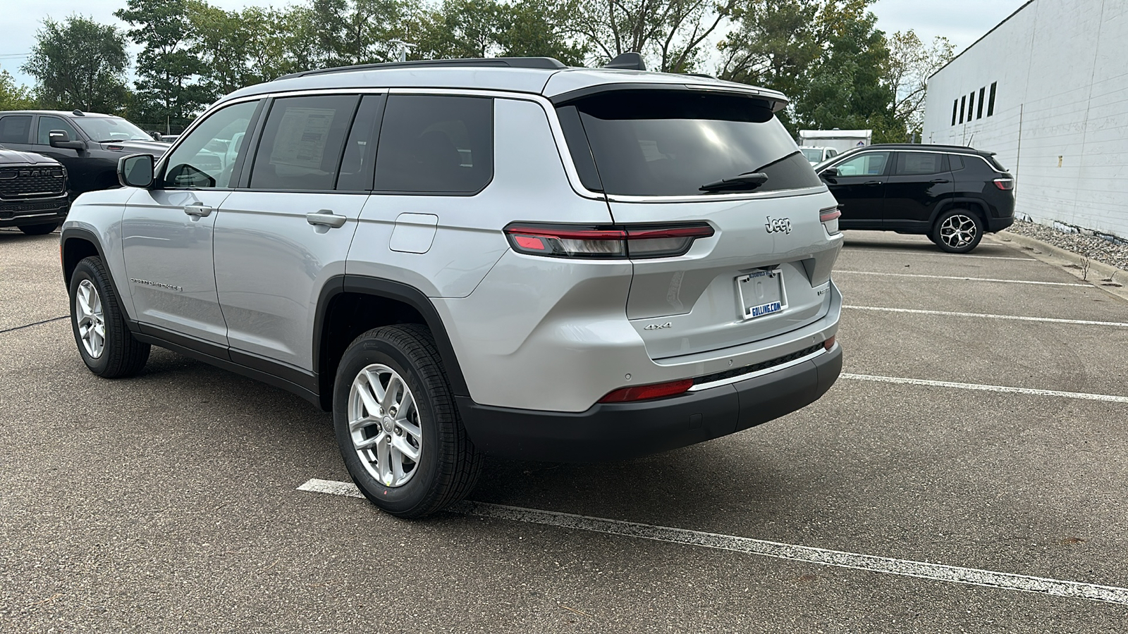 2025 Jeep Grand Cherokee L Laredo 3