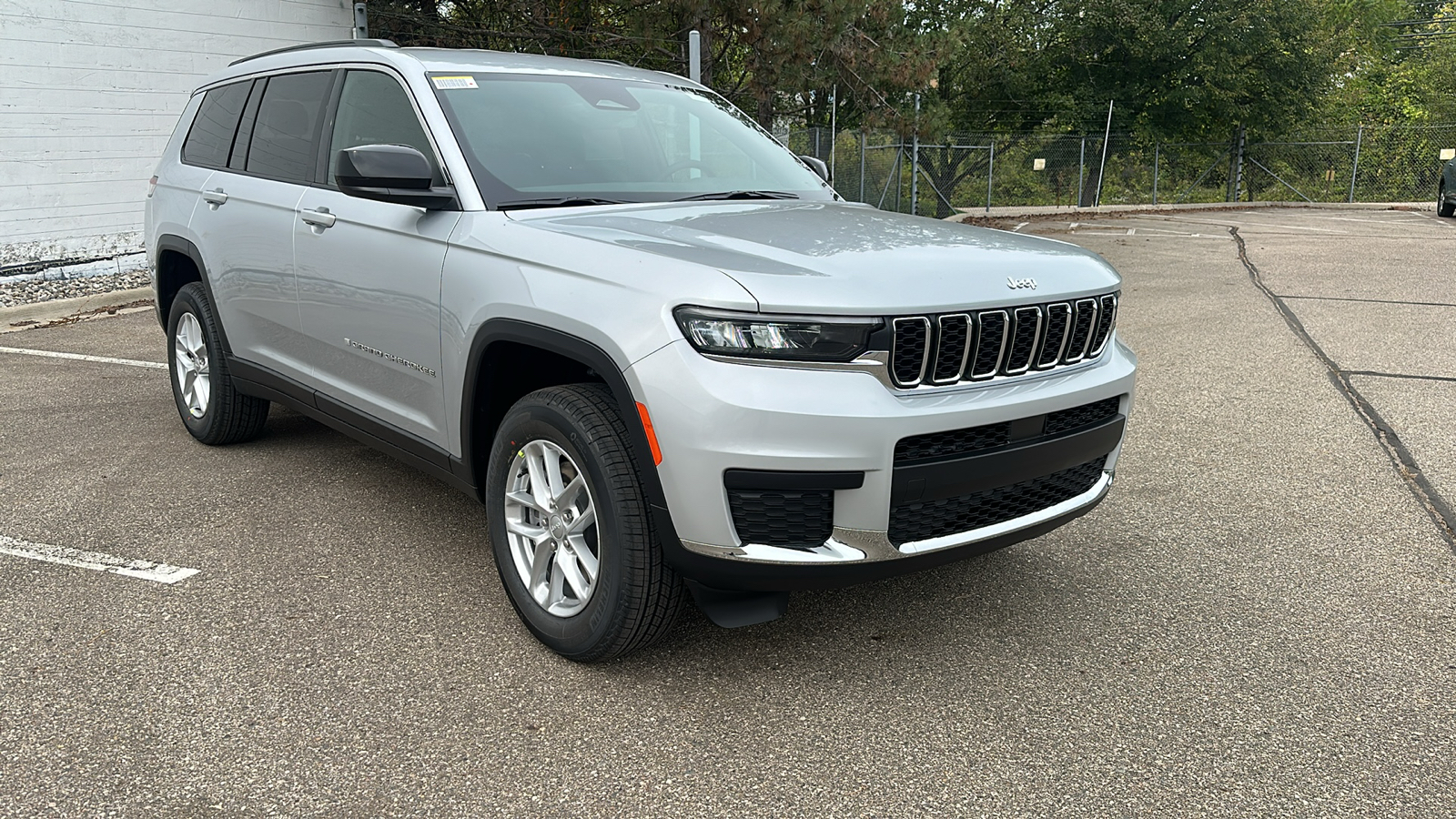 2025 Jeep Grand Cherokee L Laredo 7