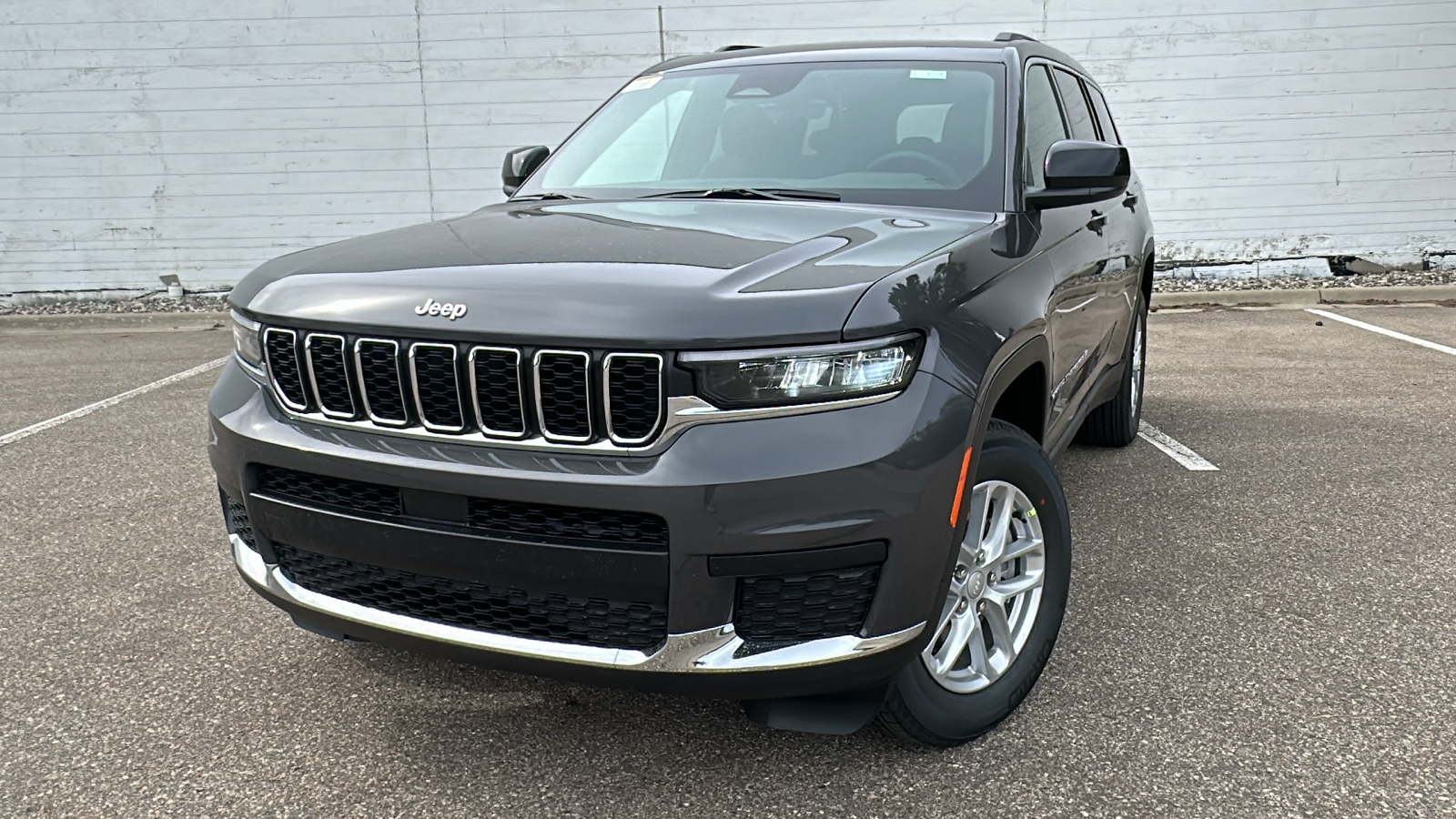 2025 Jeep Grand Cherokee L Laredo 1