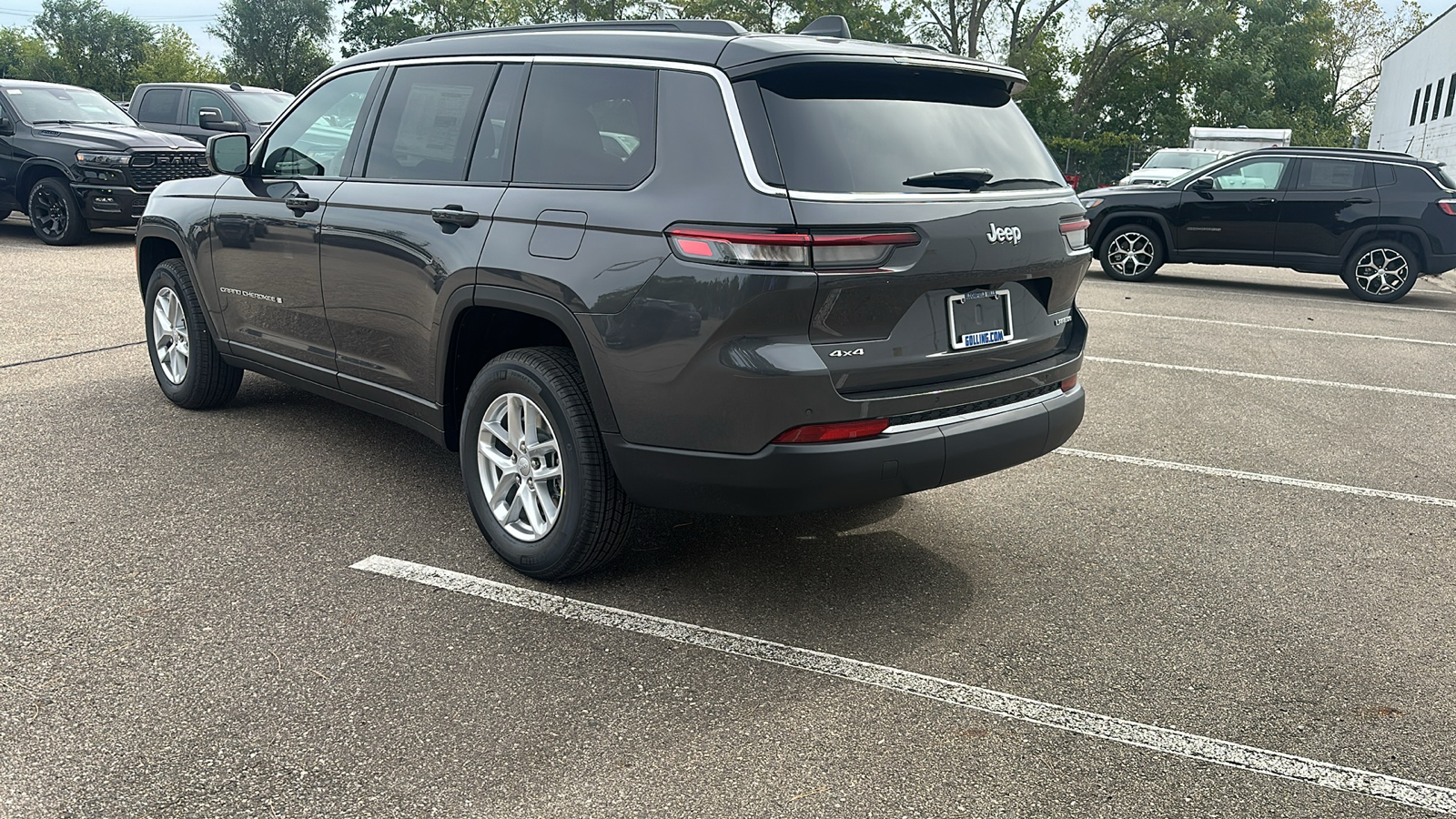 2025 Jeep Grand Cherokee L Laredo 3