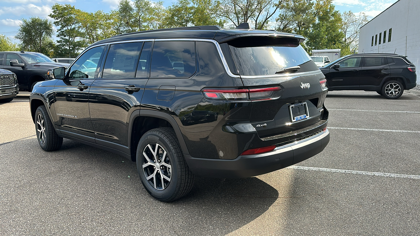 2025 Jeep Grand Cherokee L Limited 3