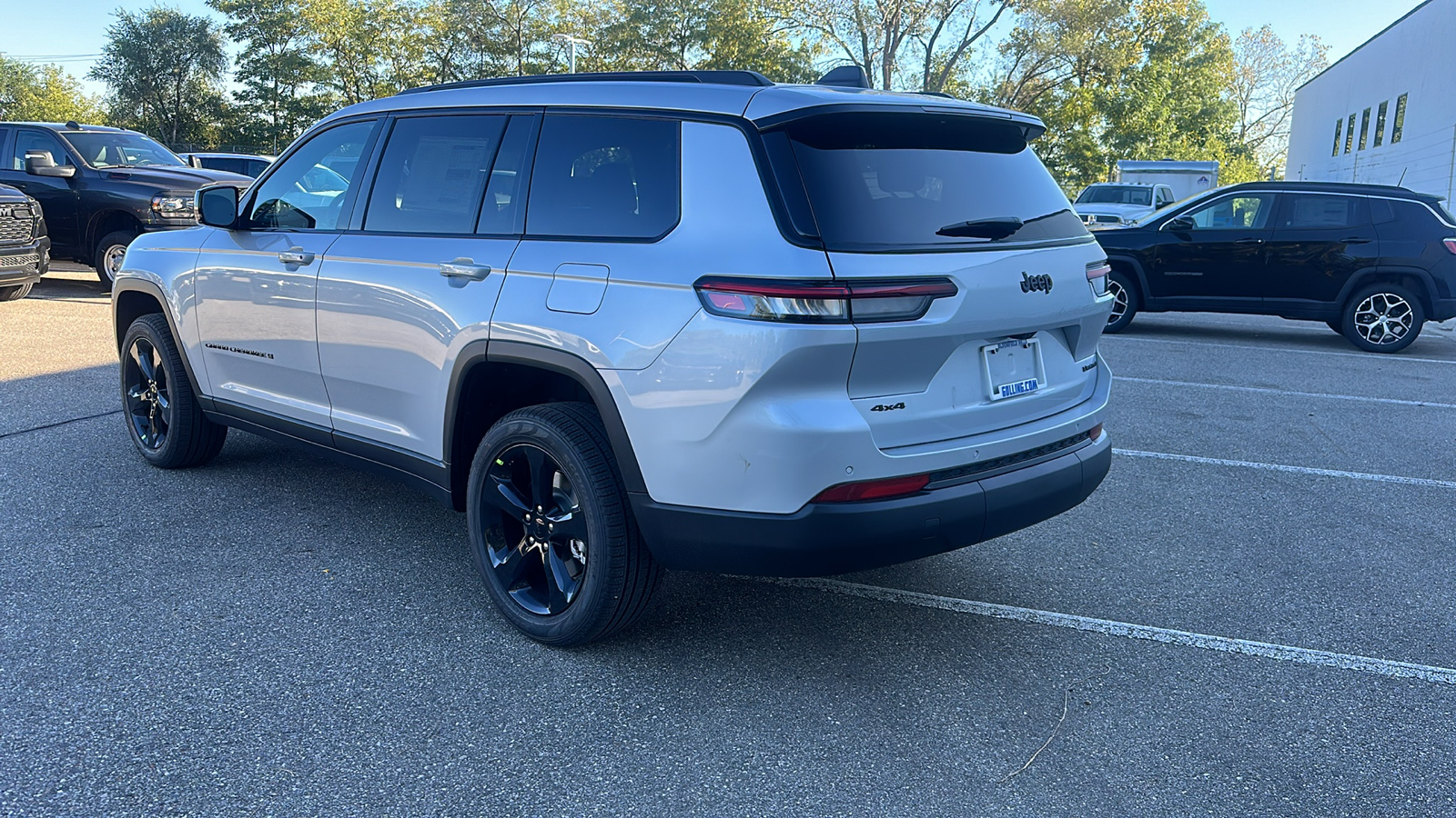 2025 Jeep Grand Cherokee L Limited 3