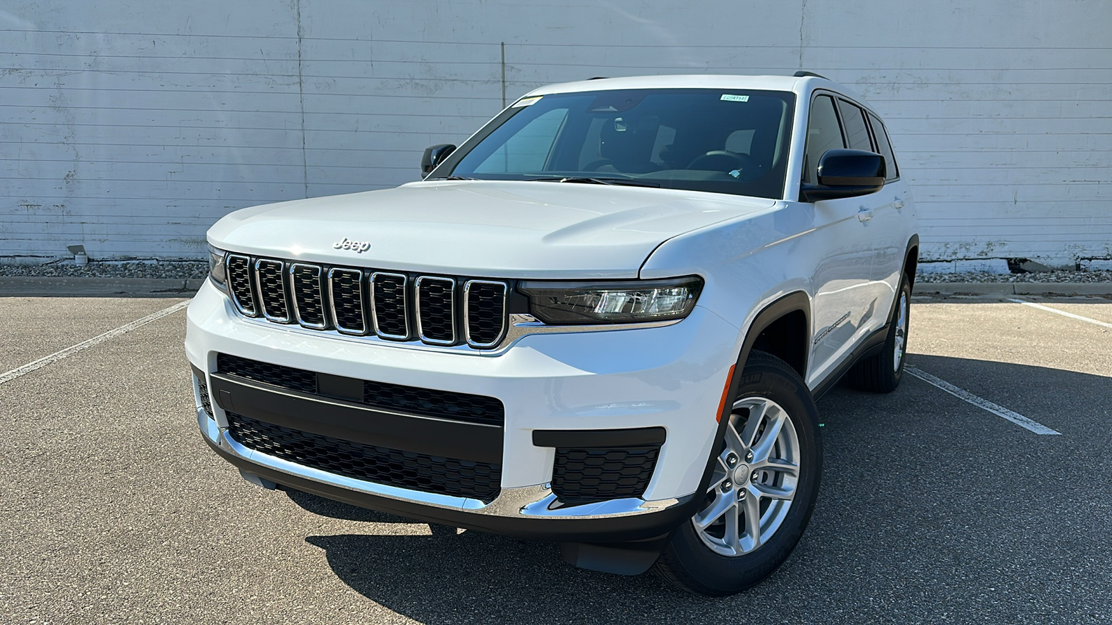 2025 Jeep Grand Cherokee L Laredo 1