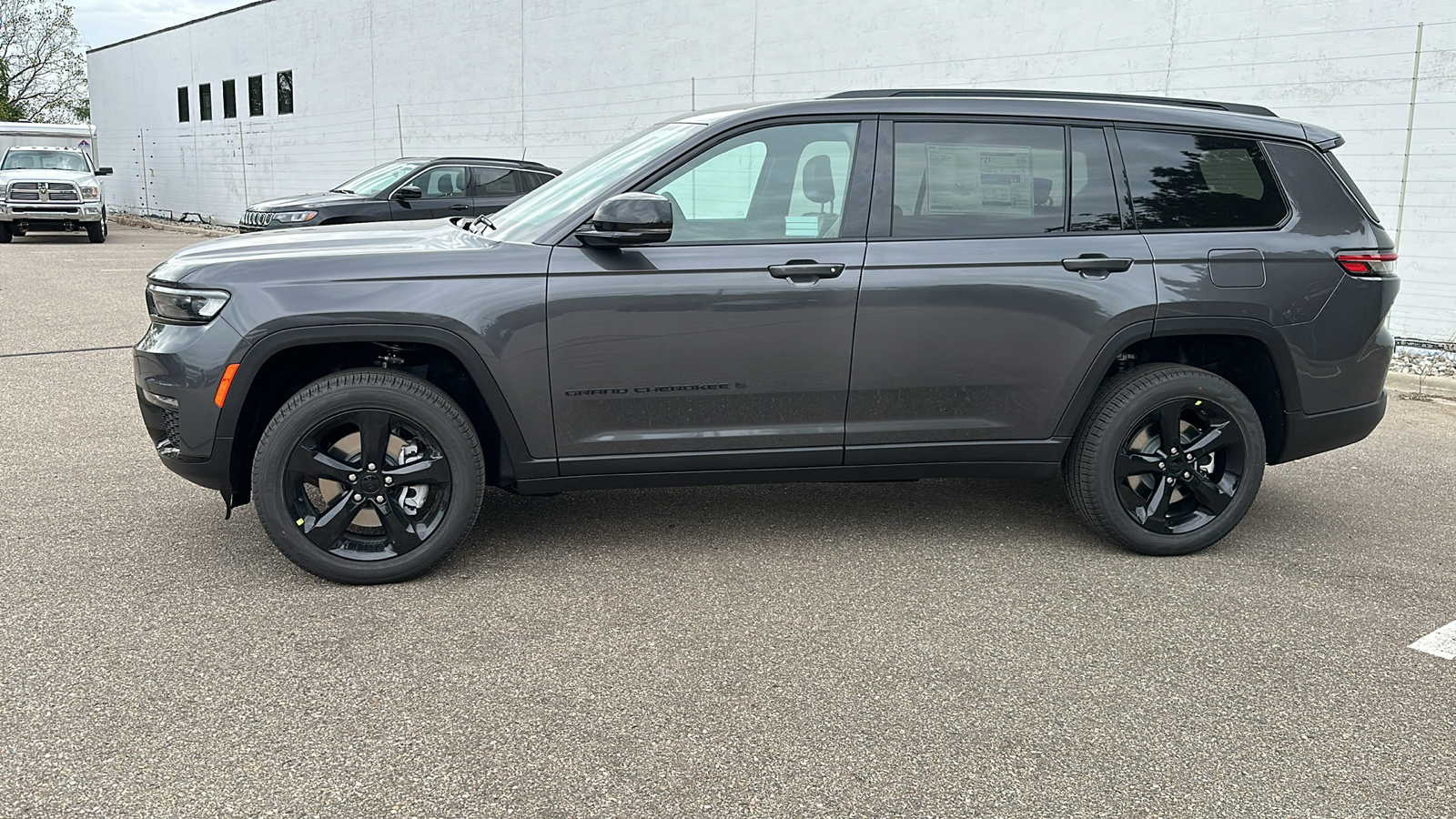 2025 Jeep Grand Cherokee L Limited 2