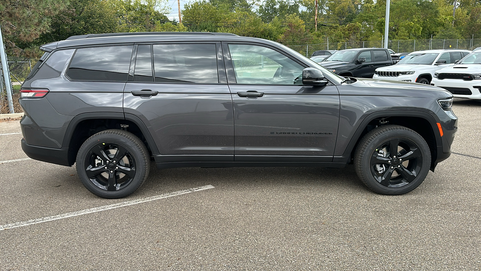 2025 Jeep Grand Cherokee L Limited 6