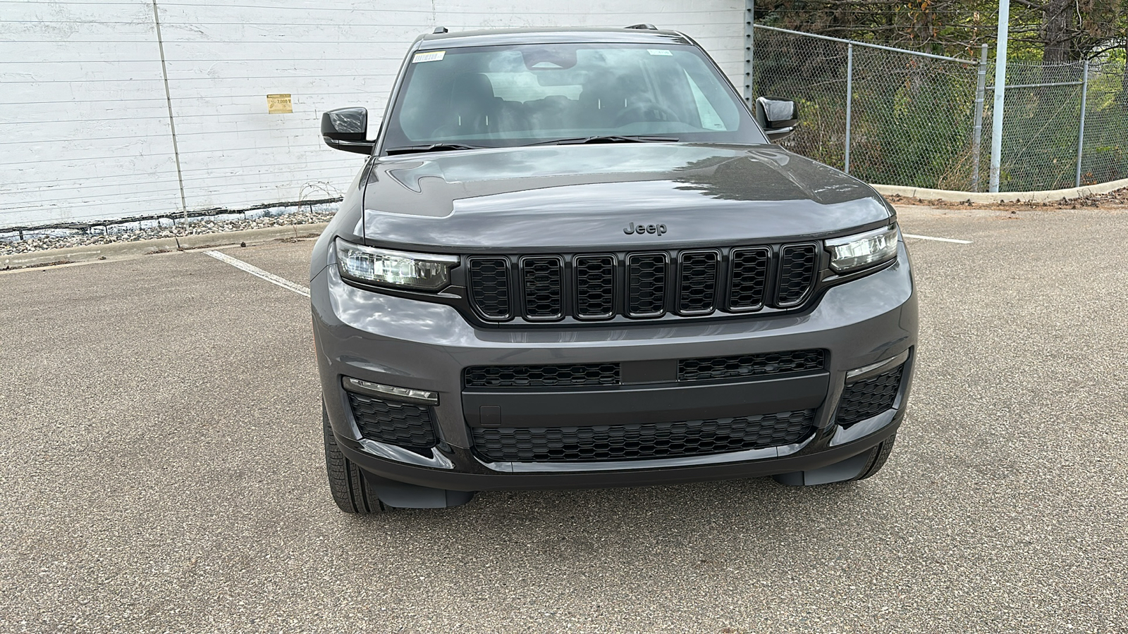 2025 Jeep Grand Cherokee L Limited 8