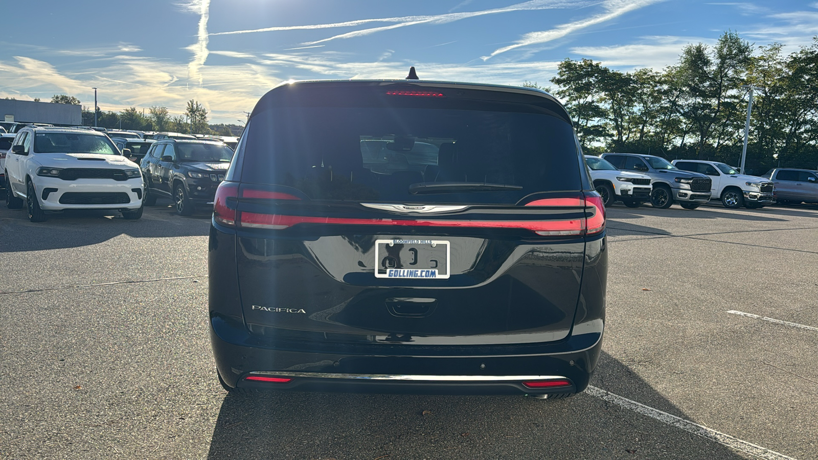 2025 Chrysler Pacifica  4