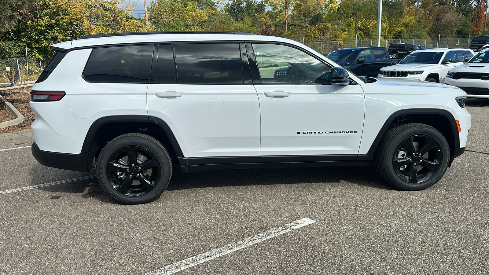 2025 Jeep Grand Cherokee L Altitude X 6