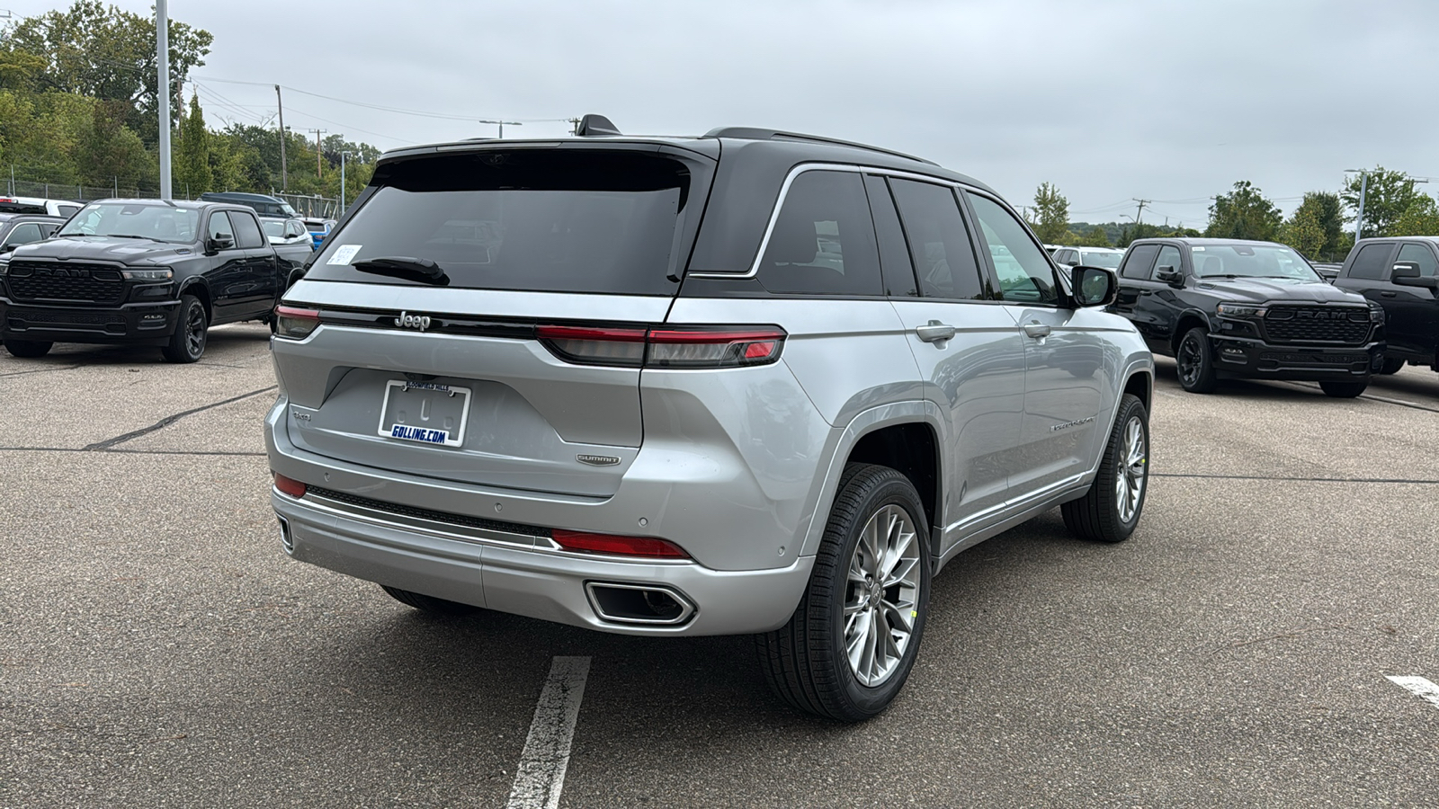 2025 Jeep Grand Cherokee Summit 5