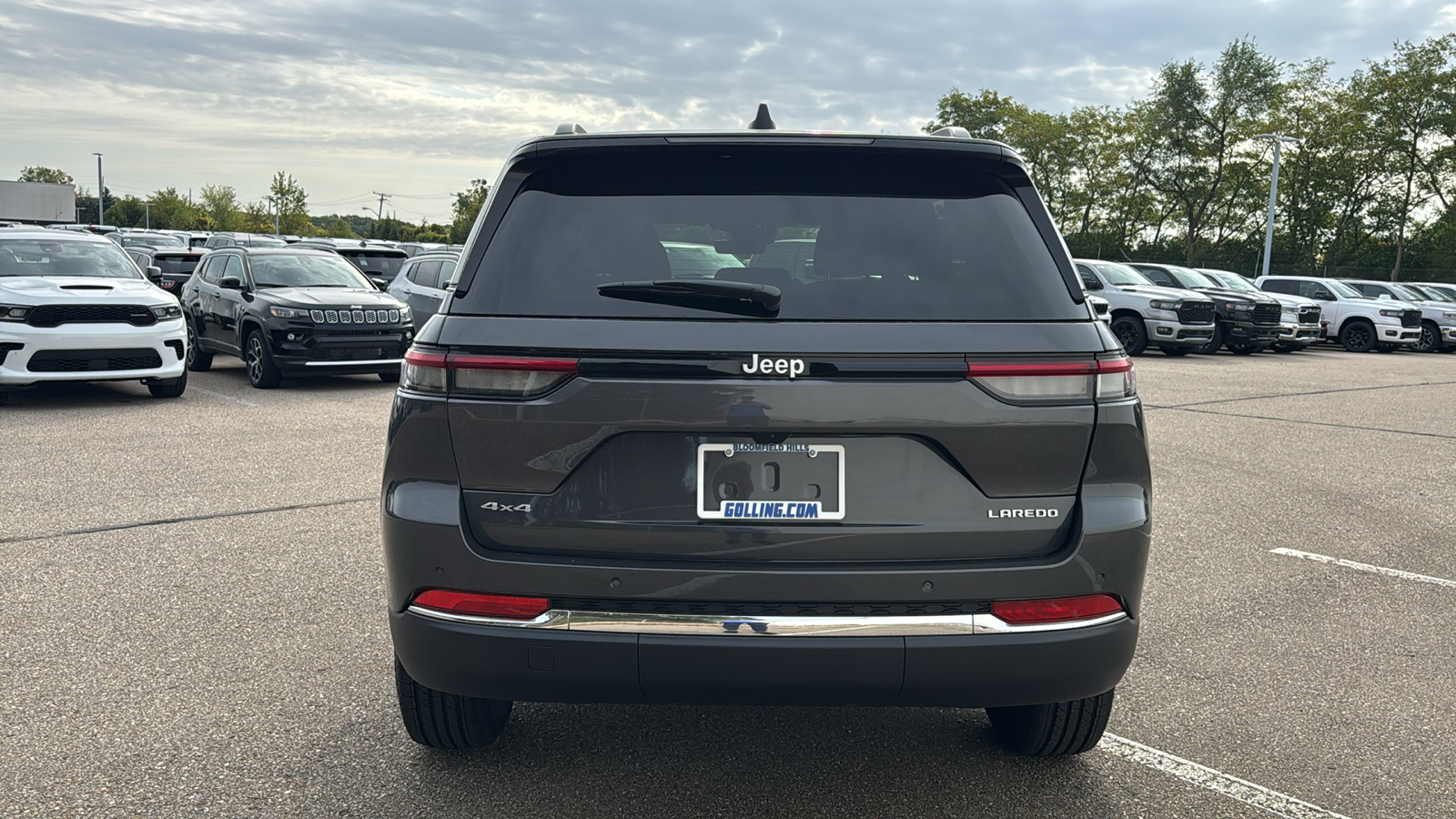 2025 Jeep Grand Cherokee Laredo 4