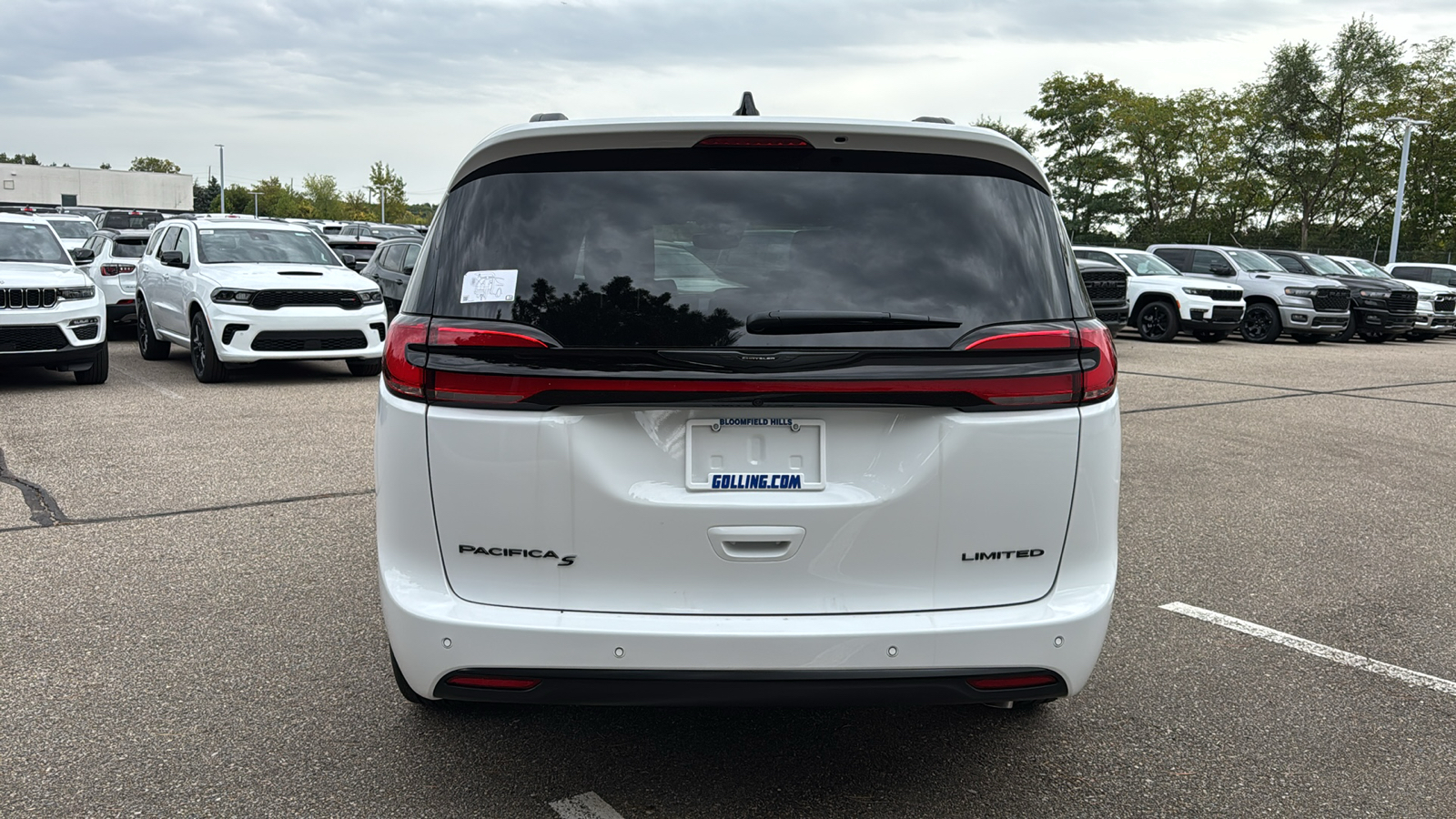 2025 Chrysler Pacifica Limited 4