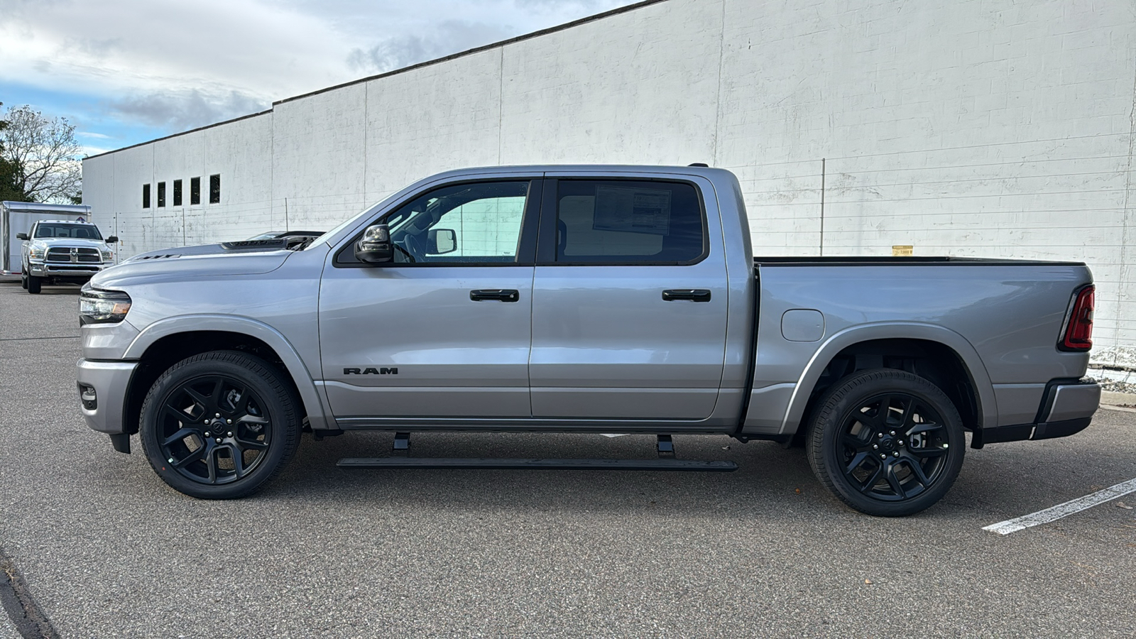 2025 Ram 1500 Laramie 2