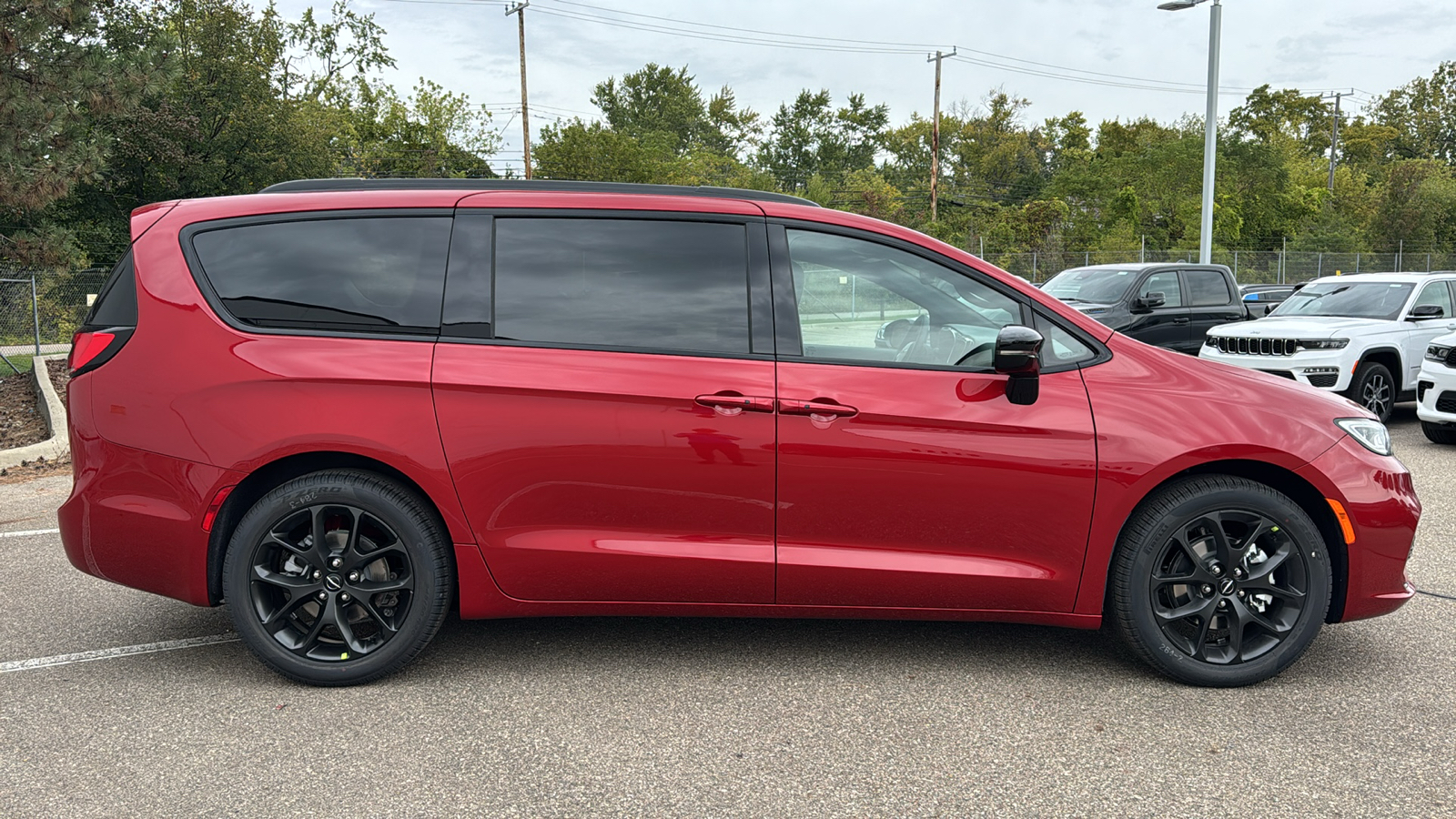 2025 Chrysler Pacifica Limited 6