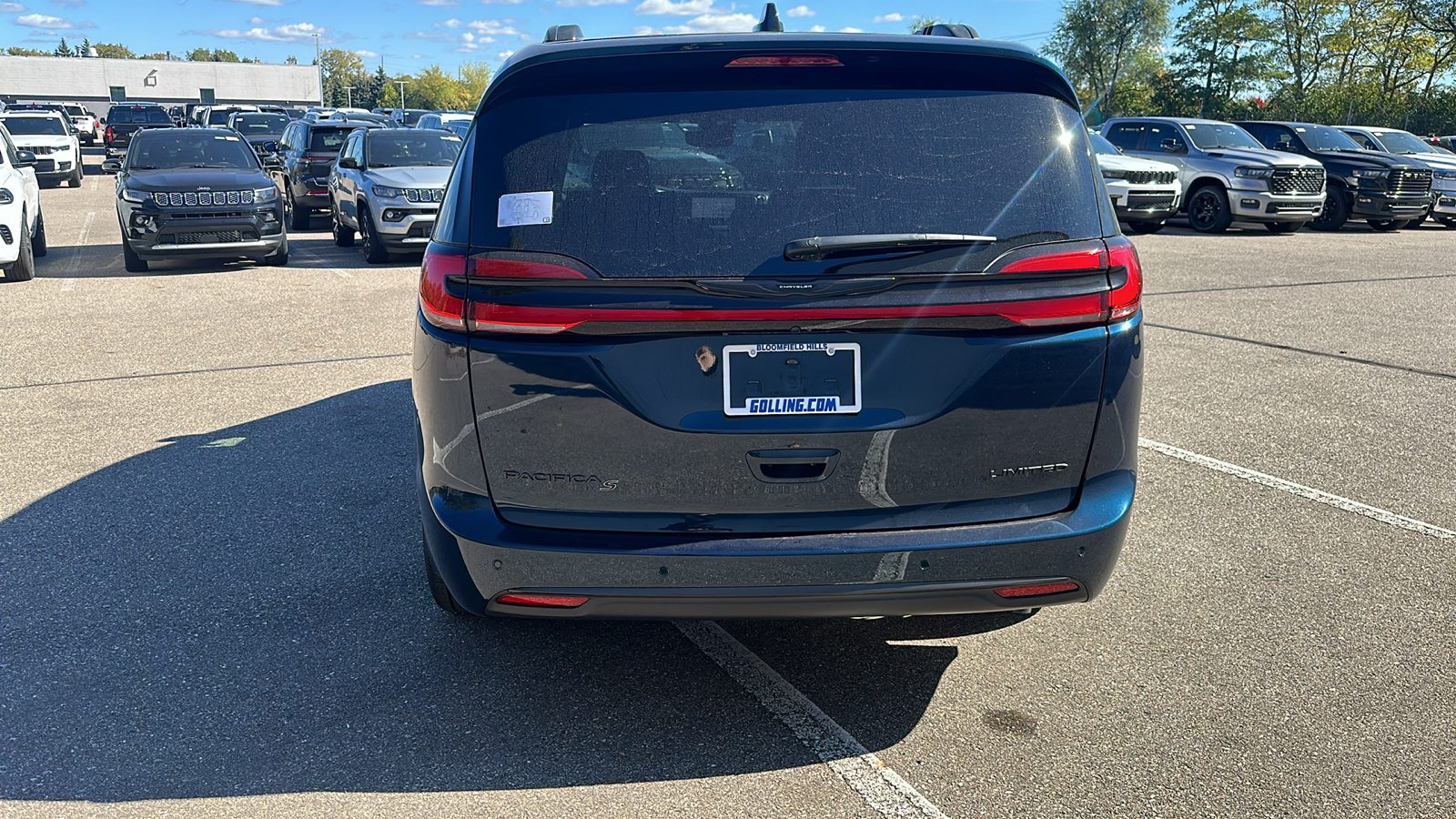 2025 Chrysler Pacifica Limited 4