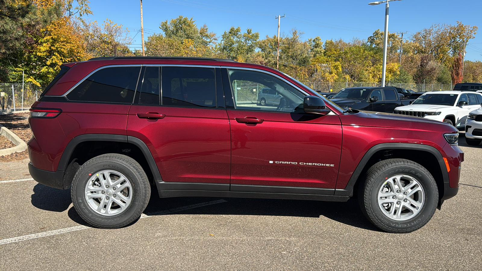 2025 Jeep Grand Cherokee Laredo 6