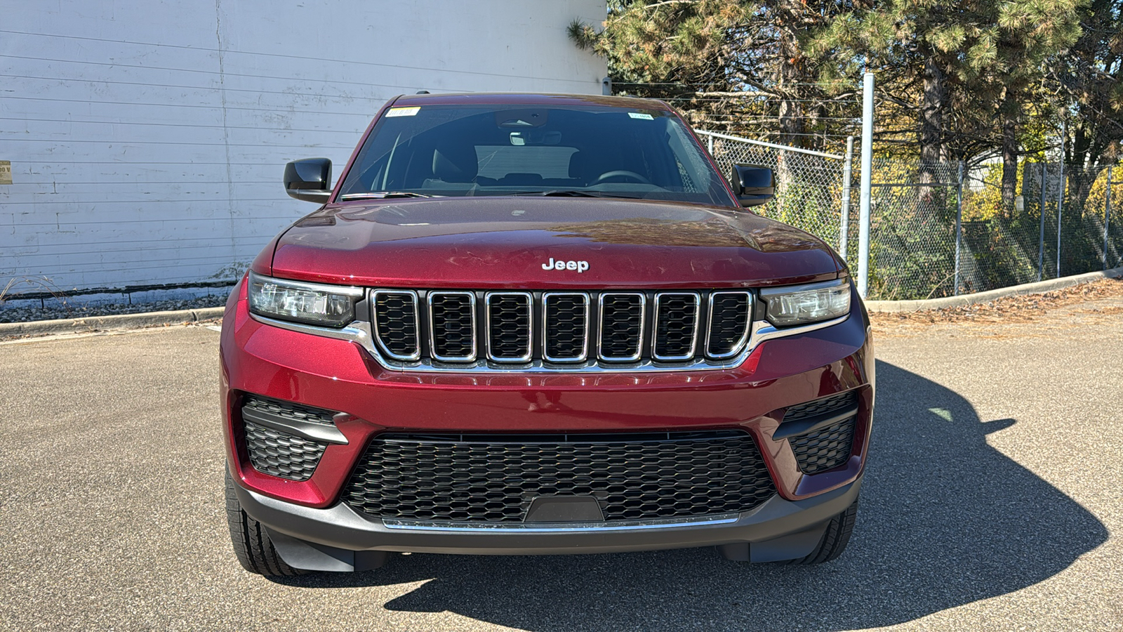 2025 Jeep Grand Cherokee Laredo 8