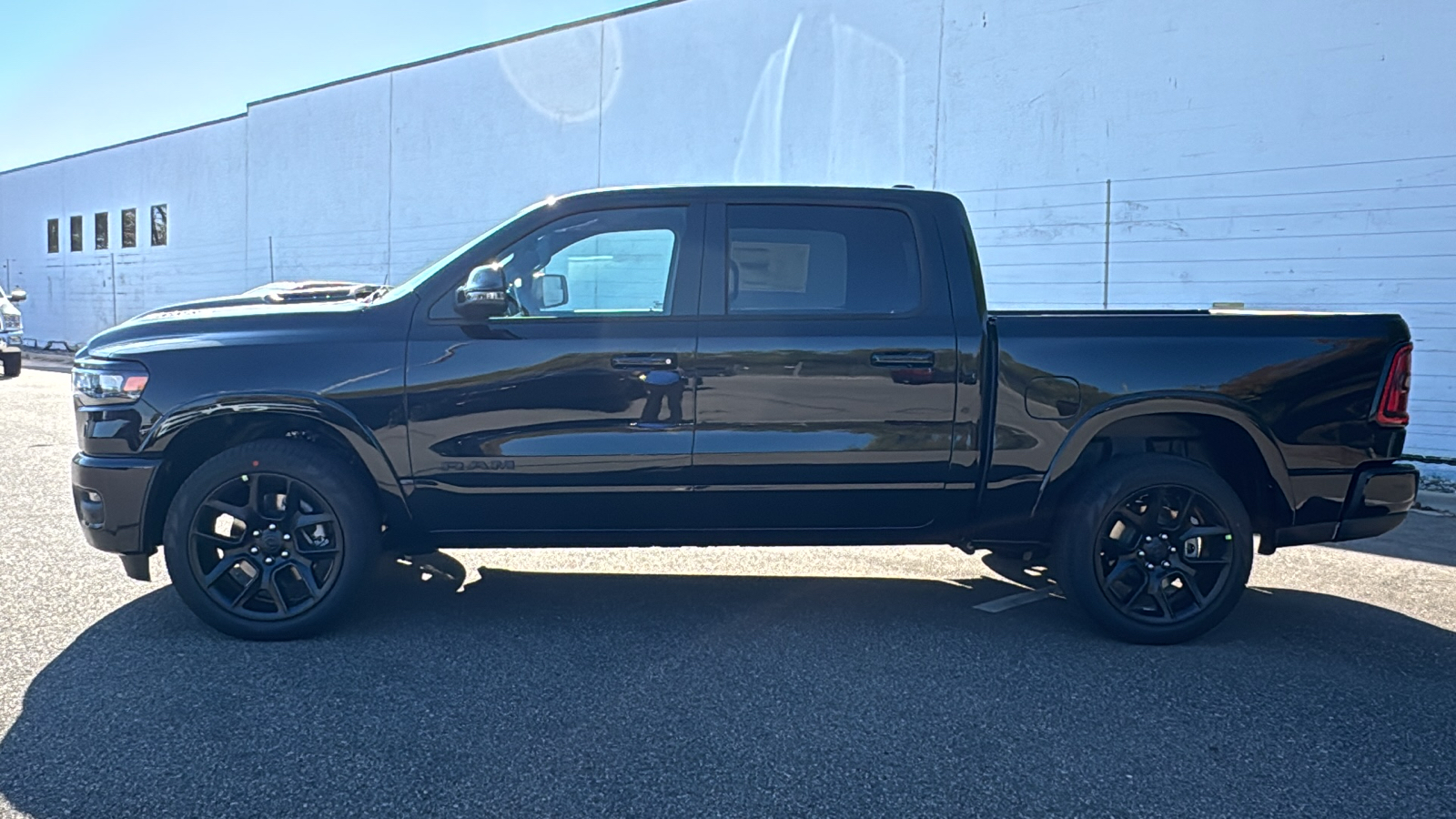 2025 Ram 1500 Laramie 2