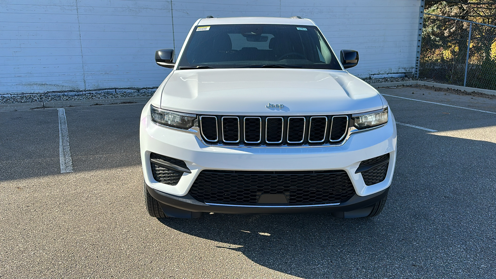 2025 Jeep Grand Cherokee Laredo 8