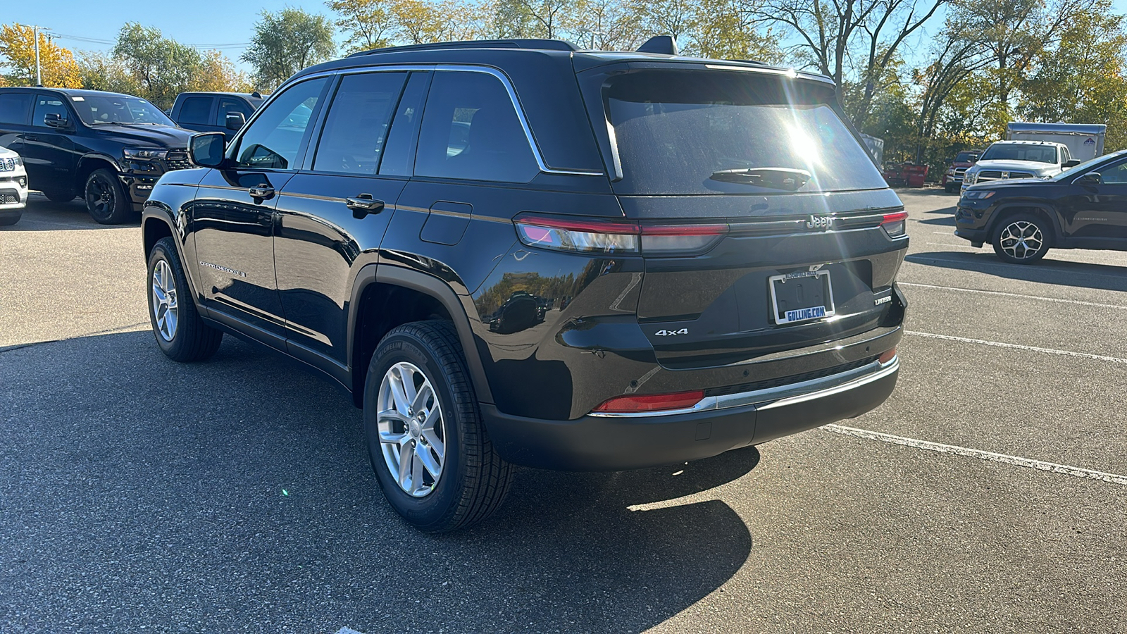 2025 Jeep Grand Cherokee Laredo 3