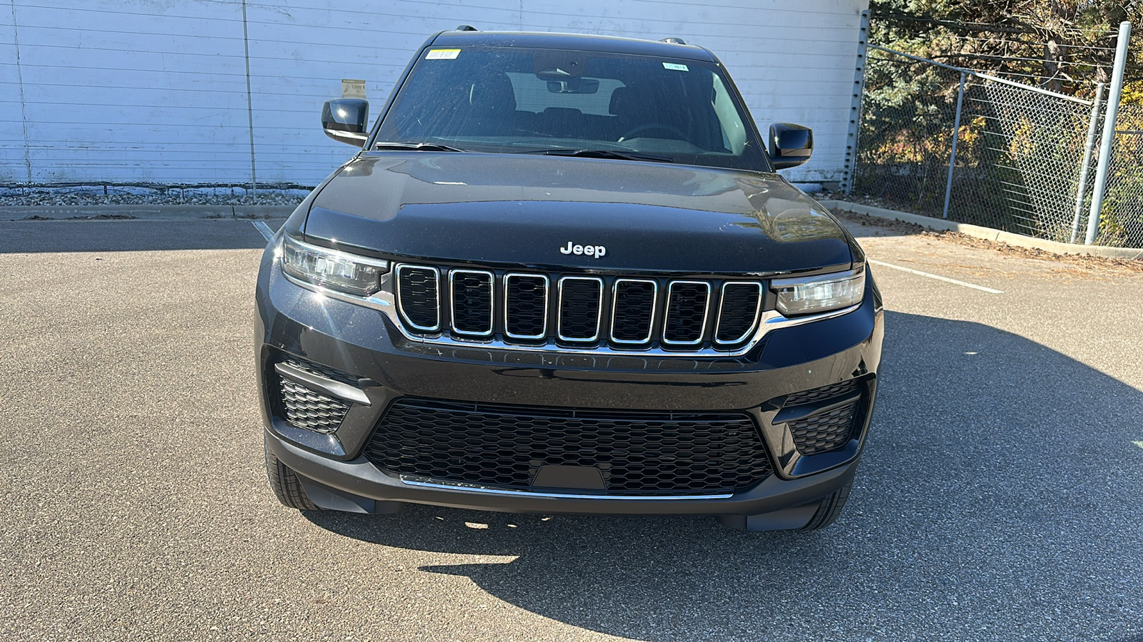 2025 Jeep Grand Cherokee Laredo 8